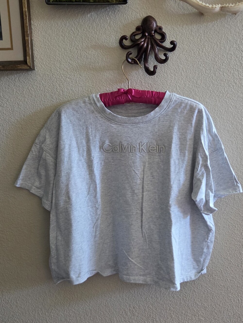 Calvin Klein Women's Light Heather Gray Short Sleeve Logo Tee, Size Large